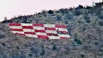 SDA osudila postavljanje hrvatskog grba - šahovnice na brdu Planinica iznad Mostara 