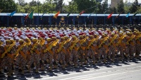 ڕێو ڕەسمی ڕۆژی ئەرتەش بە ئامادە بوونی سەرۆک کۆماری ئێران 