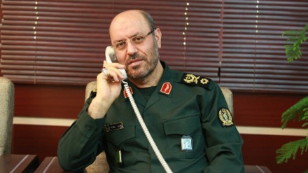 ایران کے وزیر دفاع کی جمہوریہ آذربائیجان اور آرمینیا کے وزرائے دفاع سے ٹیلی فونی بات چیت 