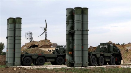Türkiyə ilə Rusiya arasında S-400 raket sisteminin təhvili barədə müqavilə imzalanıb
