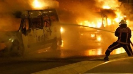 İstanbulda 6 avtomobil yandırılıb