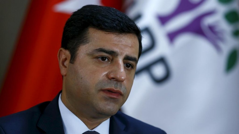 Gireva birçîbûnê yên dijberên siyasî ên Erdogan li zîndanê 