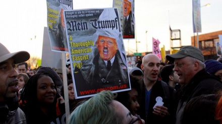 ڈونلڈ ٹرمپ کے خلاف امریکیوں کا مظاہرہ