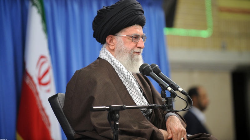 ستائیس جون کے شہداء کے اہل خانہ سے ملاقات میں رہبر انقلاب اسلامی کا خطاب