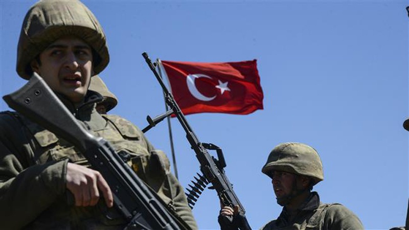 Sê leşkerên Tirkiyê ji ber teqîna bombeyan hatin kuştin