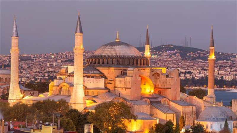 Ayasofya məscidinin ilk cümə namazının zamanı müəyyən edildi