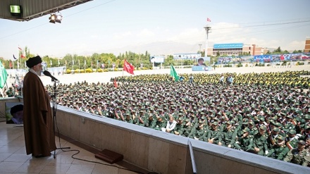 آج ایک بار پھر خرم شہر جیسے معرکے درپیش ہیں ۔ رہبر انقلاب اسلامی کا خطاب