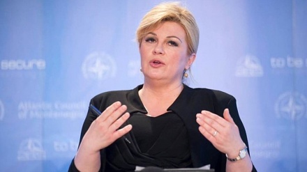 Grabar-Kitarović: Žene moraju postati pokretači promjena u društvu 