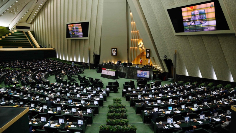 ایرانی پارلیمنٹ کی جانب سے بحرینی حکومت کے ظالمانہ اقدام کی مذمت 