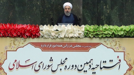 پارلیمنٹ عوامی حمکرانی کا مظہر ہے: صدر حسن روحانی 