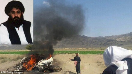 Amerika Talibanın başçısının şübhəli ölümündən istifadə edir
