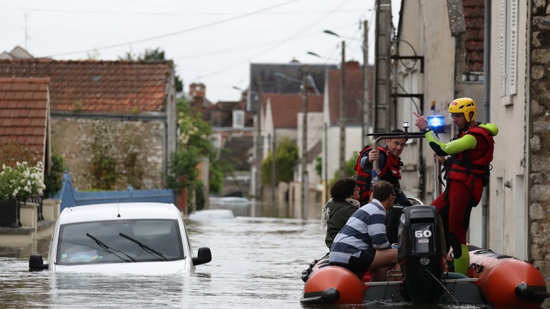  فرانس میں بدترین سیلاب، 13 افراد ہلاک