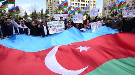 Azərbaycan R. vətəndaşları bu ölkə medialarının islami münasibətlərə laqeyd yanaşmalarından gileyləniblər