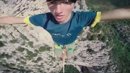 Akrobacija iznad doline koja oduzima dah 