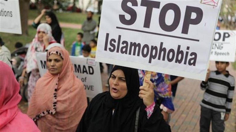 Naši glasovi u zamjenu za obećanje o borbi protiv islamofobije