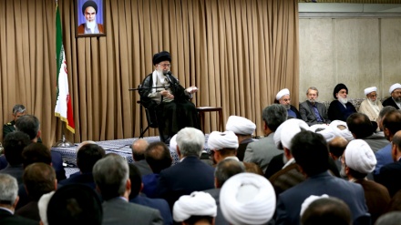 ملک کے اعلی حکام سے رہبر انقلاب اسلامی کا خطاب