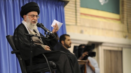 امریکہ کی دونوں جماعتیں ایران کی دشمن ہیں: رہبر انقلاب اسلامی 