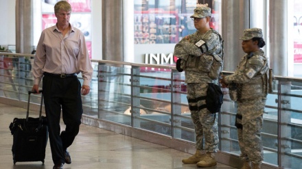 امریکا اور برطانیہ کی جانب سےمسلم ممالک کے مسافروں پر پابندیوں پرعمل در آمد شروع