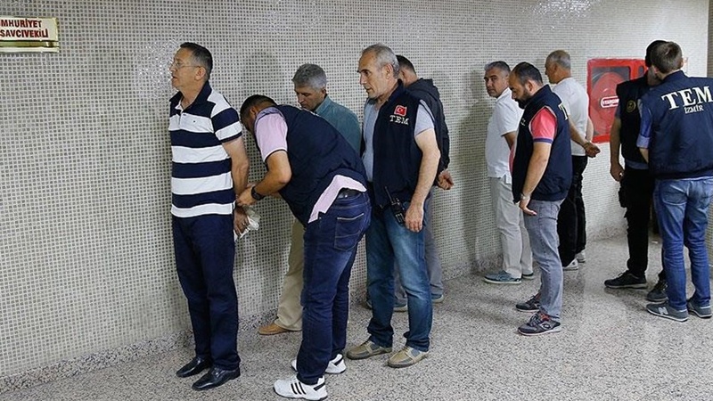 Zabrinutost zbog širokog vala hapšenja i otpuštanja nakon vojnog udara u Turskoj 