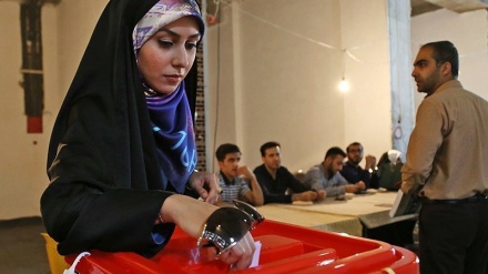 ایران میں صدارتی اور اسلامی کونسلوں کے انتخابات آئندہ سال اٹھارہ مئی کو ہوں گے