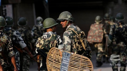 کشمیر: چھ پولیس اہلکار ہلاک