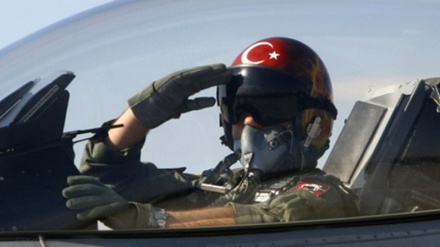 Türkiyənin məşhur pilotu bu dəfə çevriliş ilə gündəmə gəldi