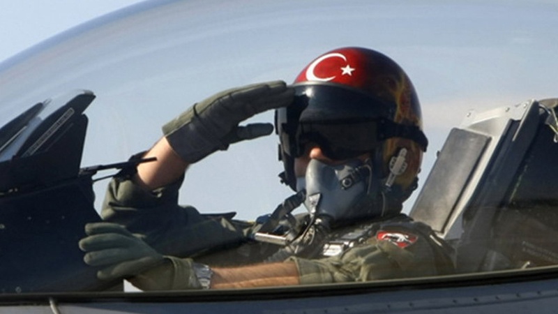 Türkiyənin məşhur hərbi pilotu çevrilişçilər sırasında