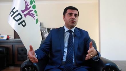 Səlahəddin Dəmirtaş Türkiyə dövlətinə xəbərdarlıq etdi