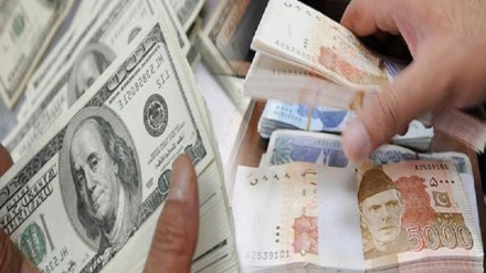 پاکستان میں ڈالر کی قیمت میں گراوٹ کا سلسلہ جاری 