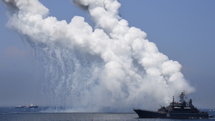 خلیج عدن میں زورداردھماکہ، دھویں کے بادل چھا گئے