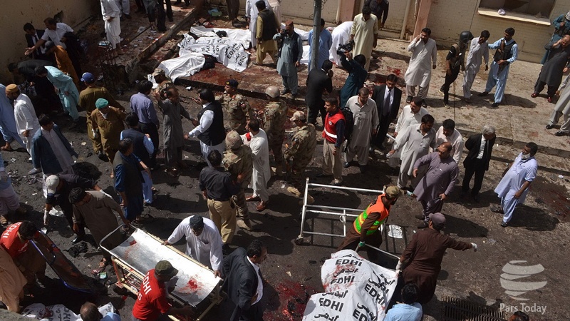 کوئٹہ میں خوفناک دہشت گردانہ بم دھماکہ، دسیوں جاں بحق اور زخمی 