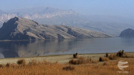 Famur yaxud (Pərişan) gölü