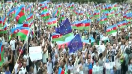 BAKIDA ƏSAS QANUNA DƏYİŞİKLİK ÜZRƏ REFERENDUMA QARŞI ETİRAZ MİTİNQİ KEÇİRİLİB