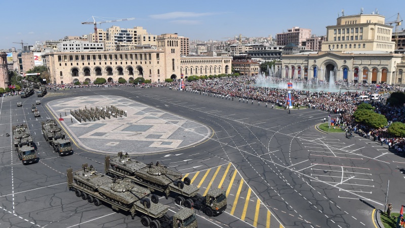 Erməni parlamentində anti-Rusiya isteriyası güclənir