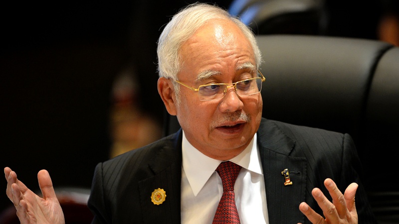 ملائیشیا کے سابق وزیراعظم کے گھر کی تلاشی، 3 کروڑ ڈالر برآمد