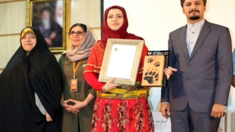 خەڵات لەپێناو 