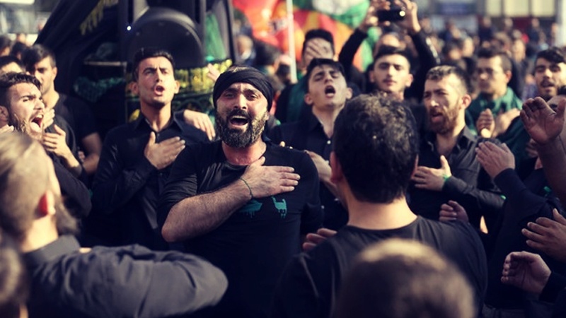 Minlərlə Türkiyə şiəsi İmam Hüseyn (ə) əzadarlığı mərasimində