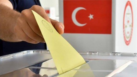 CHP referendumun nəticələrinin ləğv edilməsini istəyib