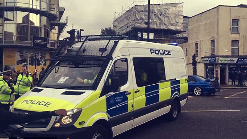 پولیس اس واقعہ کے بارے میں تفتیش کر رہی ہے۔