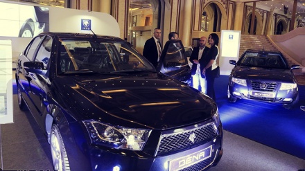 Livanda İranın avtomobil sənayesi sərgisi 