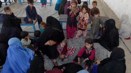 افغان پناہ گزینوں کو پاکستان سے واپس بھیجے جانے کی کوشش