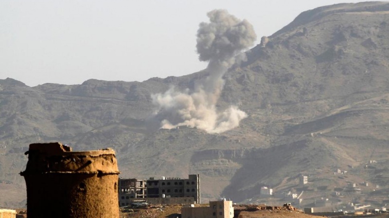 عبداللہ العنسی نے کہا ہے کہ یمن پر سعودی عرب کے حملوں میں یمن کے نقل و حمل کے شعبے کو تقریبا ڈھائی ارب ڈالر کا نقصان پہنچ چکا ہے۔