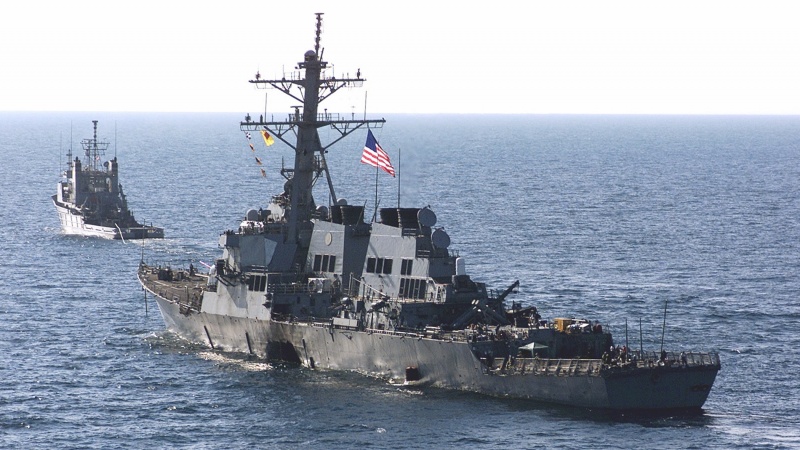 Çin ABŞ hərbi gəmisinin qıcıqlandırıcı hərəkətinə reaksiya verib