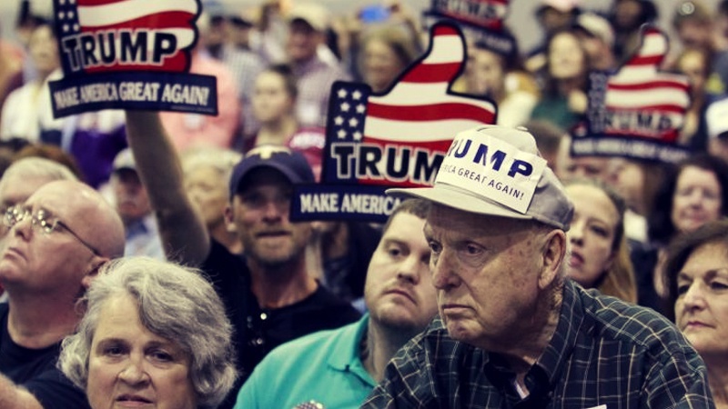 Trampın ifratçı tərəfdarları müsəlmanlara qarşı zorakılıq