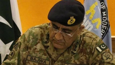 پاکستانی فوج کے سربراہ کا دورہ تہران 