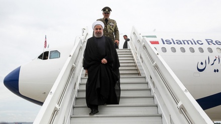 İran prezidenti Moskvaya daxil oldu