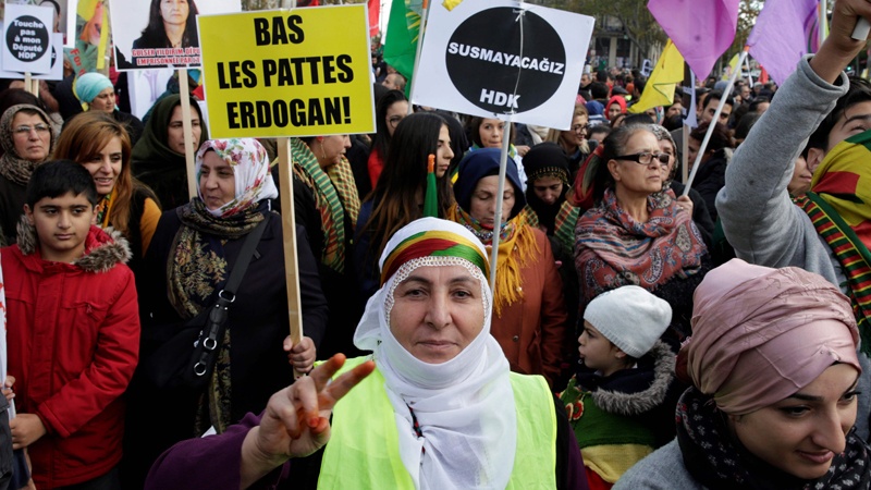 Demonstracije Kurda u Njemačkoj i Francuskoj zbog posljednjih odluka turske vlade