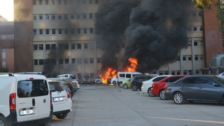 Adana şəhərinin valliyi önündə partlayış; 2 ölü, 18 yaralı