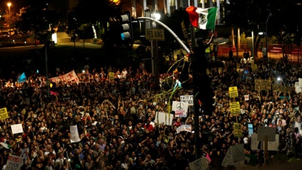 Tramp əleyhinə aksiyalar səngimək bilmir