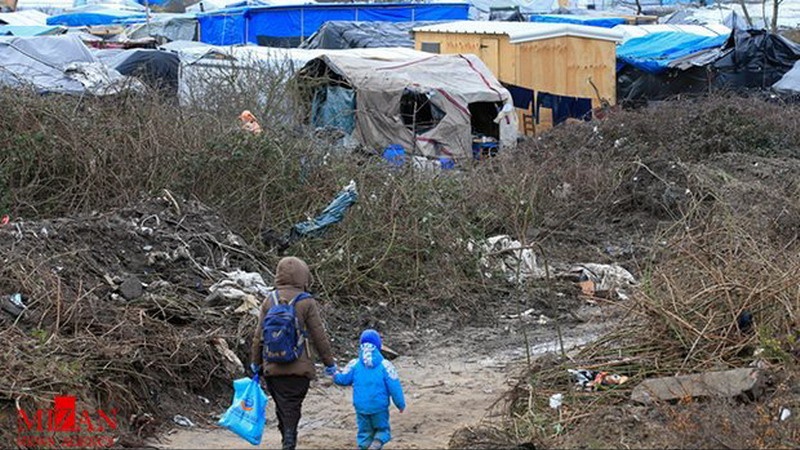 Sê-yekek ji zarokên guhestî ji kempa daristana Kalê ya Fransayê wenda bûne